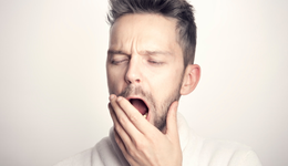 助眠食品赛道盘点，谁能拯救3亿中国人的失眠？