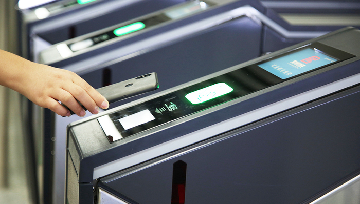 城市圈乘车码互通，刷码乘地铁哪家强？