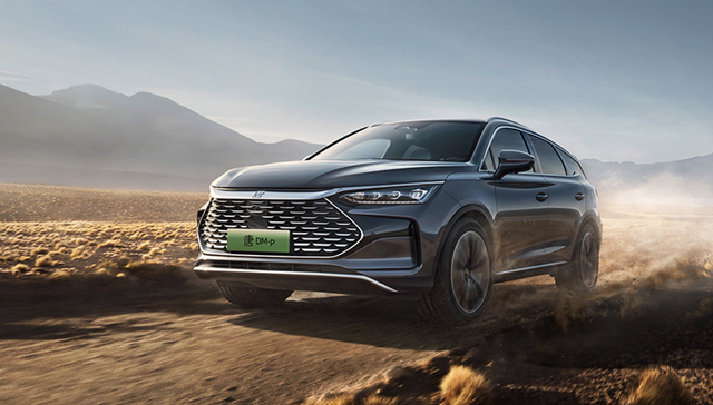 闪电快讯 | 比亚迪港股一度重挫13.6% 官方回应巴菲特减持传闻