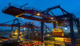 6月出口增速超预期上行，稳外贸政策发挥积极作用