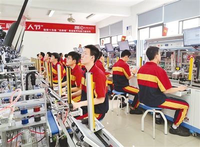 技能等级,技师学院,高技能人才,技能培养,推动经济,人才培养,人才支撑,职业技能,数控专业,育人模式