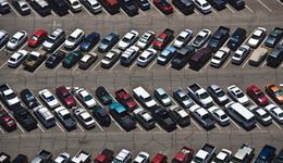 2022年中国汽车经销商百强榜：中升超过广汇位居榜首，仅前两名营收破千亿