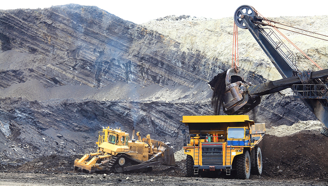 铁矿石期货跌至年内新低，发生了什么？