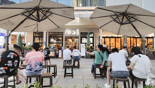 时隔三个月消费重返正增长，下一步该如何促消费？