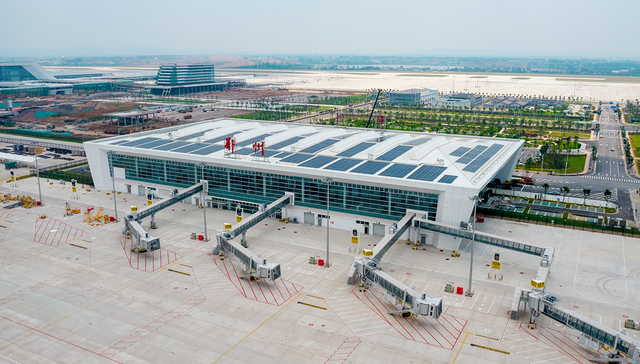 亚洲首个专业货运机场，湖北鄂州花湖机场今日投运