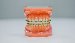 疫情折翼，對(duì)手撒鹽，時(shí)代天使何以自救？