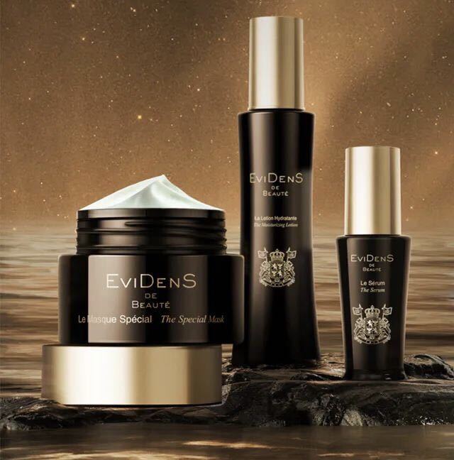 国货品牌御泥坊买下了一个均价两三千的法国贵妇护肤品牌