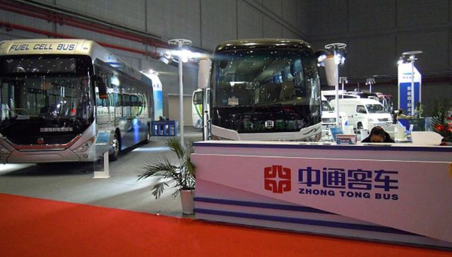 第二大股东高位减持，中通客车今日跌停成交额近60亿元