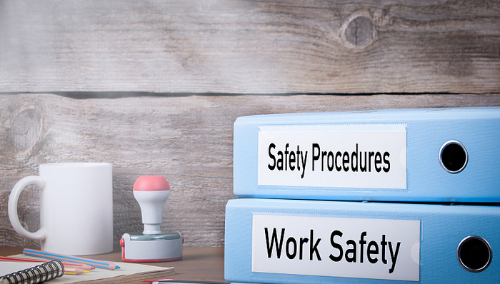 35岁职业危机为何偏爱互联网人？｜不宜高调