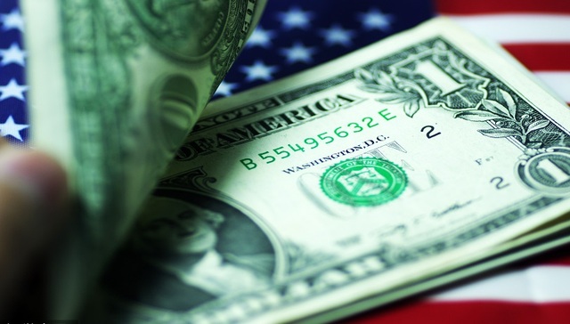 中国持有美债跌破万亿美元，但实际减持没有想象得那么多