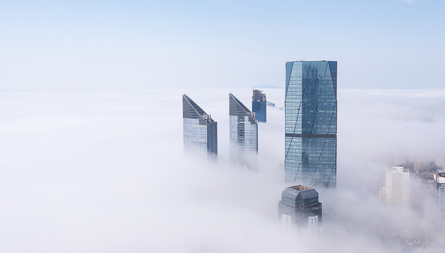 股价屡创新低，地产SaaS巨头陷入困境，明源云该如何转型自救？