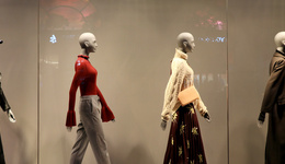 IPO雷達｜劉詩詩代言的瑋言服飾沖刺主板：毛利率超80%，超七成營收來自線下