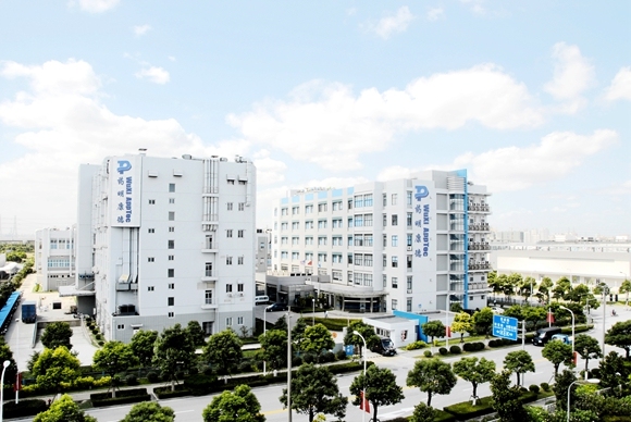 药明康德2022年上半年营收同比增长68.52%至177.56亿元，上调全年业绩目标