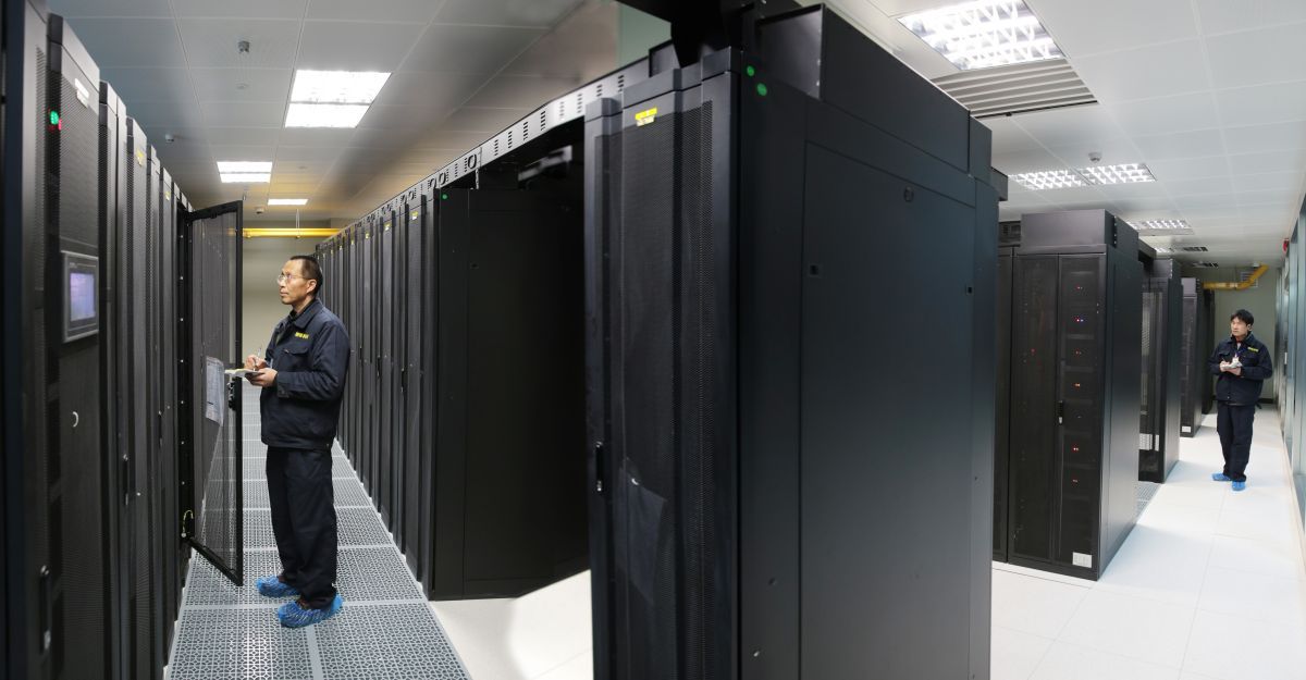 10  贵州翔明科技有限责任公司IDC核心区数据机房  贵州日报天眼新闻记者 陈慧 摄(1).jpg