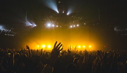 香港顶流男团MIRROR的一镜两面