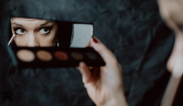 国际美妆巨头“压力山大”，国货品牌开始“挑大梁”