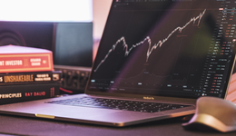 騰訊跌破300港元，價(jià)值投資失效了嗎？