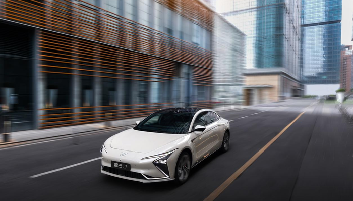 智己汽车完成A轮股权融资，新势力排位仍有悬念？