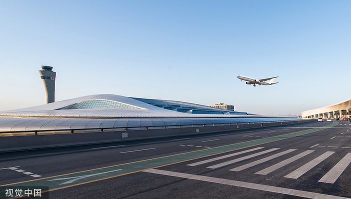 国航拟募资引进22架飞机，补充流动资金42亿元