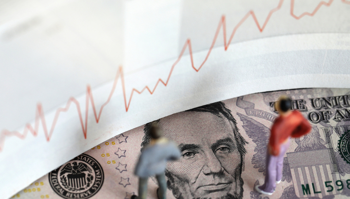 美债期限利差还将进一步深度倒挂