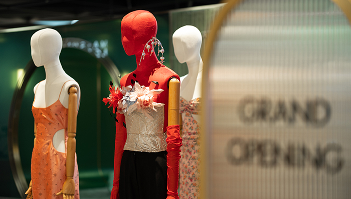 Le Fame新季设计诠释女性浪漫，芬迪男士图标包细腻温暖 ｜ 是日美好事物