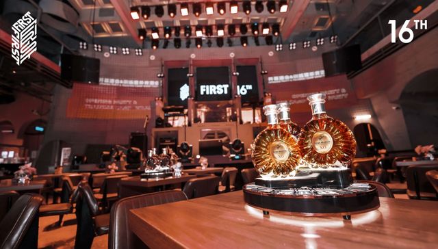 保乐力加、人头马君度等品牌亮相消博会，璞瑄酒店联手娇兰推出芳语下午茶 ｜ 美食情报