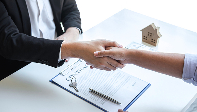 河南明年推行“交房即交证”，购房者受益，但保交付仍是前提