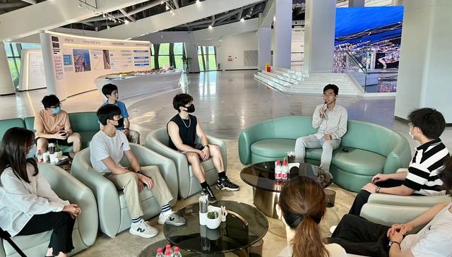 欢朋满粤沙龙首站到南沙 港澳青年畅谈南沙机遇