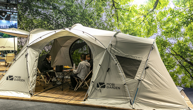 露营装备大卖，牧高笛上半年净利润翻倍，股价已翻三倍