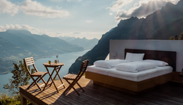 自持物業(yè)入住率達(dá)80%，為何堅(jiān)持翻牌？