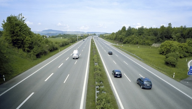 中国汽车出口量增长近5成，电动汽车加速进军欧洲