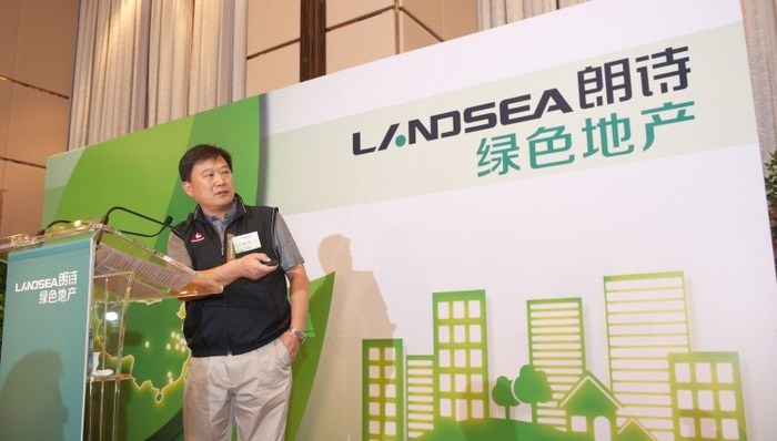 两度除去“地产”外衣，朗诗转型轻资产代建业务