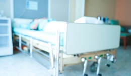 直通部委 | 三部門：方艙醫(yī)院應(yīng)保障患者私密空間 文旅部：加大力度整治不合理低價游