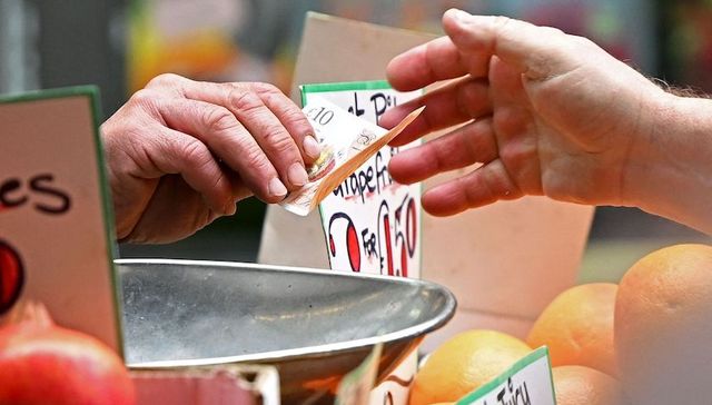 二季度GDP环比萎缩0.1%，英国离衰退还有多远？