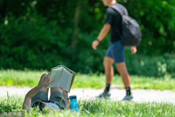 努力成为正常人，该不该成为自闭症患者人生的目标？ | 一周新书推荐