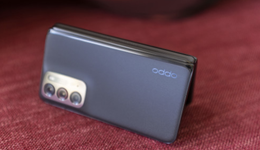 國產(chǎn)折疊屏贏了聲量，但銷量輸給了三星