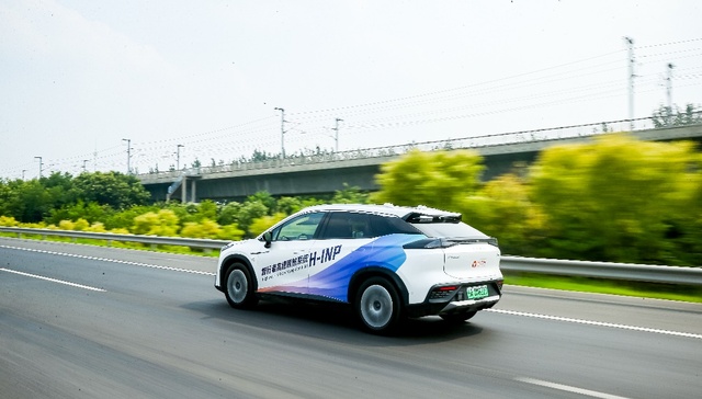 智行者切入乘用车领域，未来想做“摆脱”高精地图的全场景自动驾驶