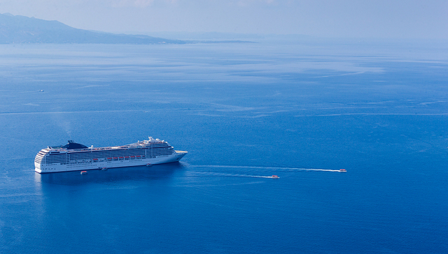 中国邮轮业加速航行