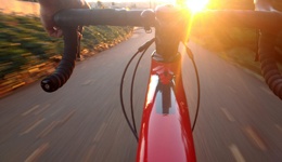 一套装备花3万，俱乐部年亏百万，你骑行的钱被谁赚了？