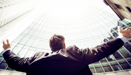 年薪500万，元宇宙画的饼能落地吗？