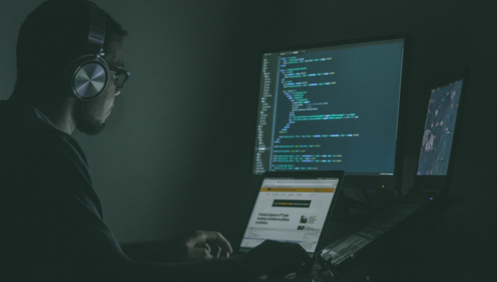 远程办公,代码,互联网,灵活办公,收入,小镇青年