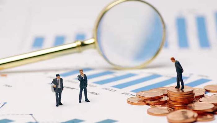 券商2022年中期成绩单：总资产突破11万亿大关，五年来首现营收和净利双降