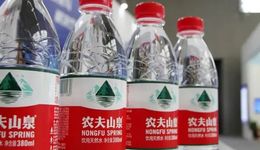 茶饮逆势发飙，“水茅”体质下半年要按捺不住？