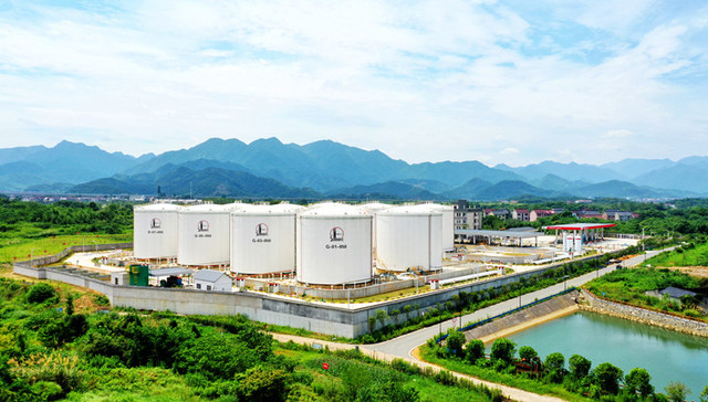 中国石化半年挣了445亿，在“三桶油”中净利增幅最小