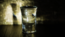 TOP5白酒中报解读：山西汾酒上半年营收153.3亿跃居第四，五粮液合同负债减少111亿