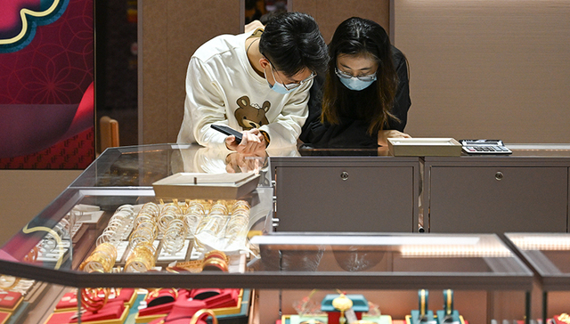 【深度】海南离岛免税动了奢侈品正价店的“奶酪”？