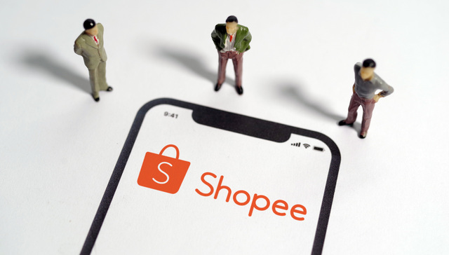 Dead-end jobs - Shopee ditches new hires