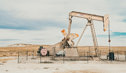 “三桶油”上半年净赚1978亿，业绩谁最强？