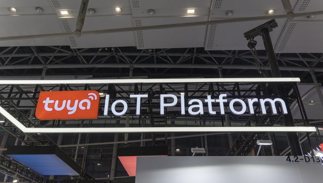 经营现金流转正，但营收同比下降26%，涂鸦智能节流过冬