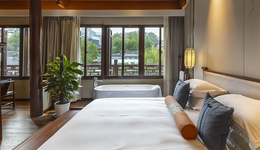 走不出的包郵區(qū)，君亭酒店上半年?duì)I利雙降